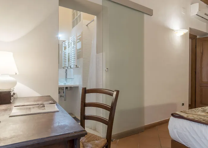Guesthost - Elegant In Apartment Rome