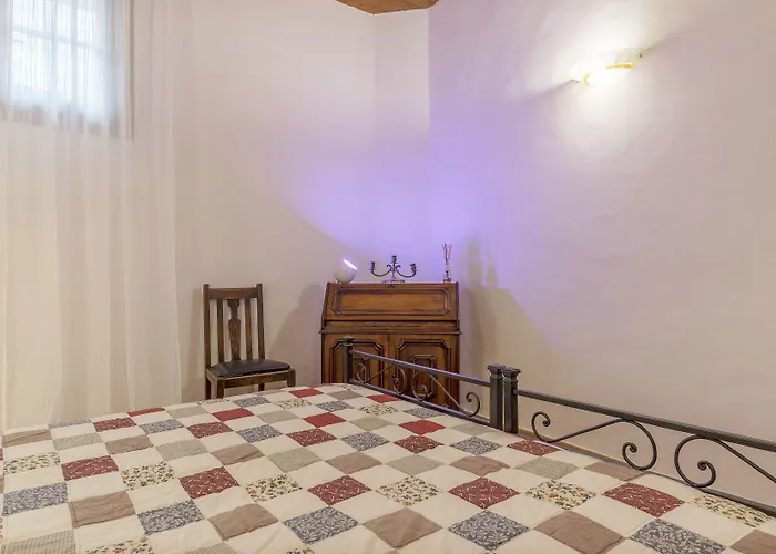 Guesthost - Elegant In Apartment